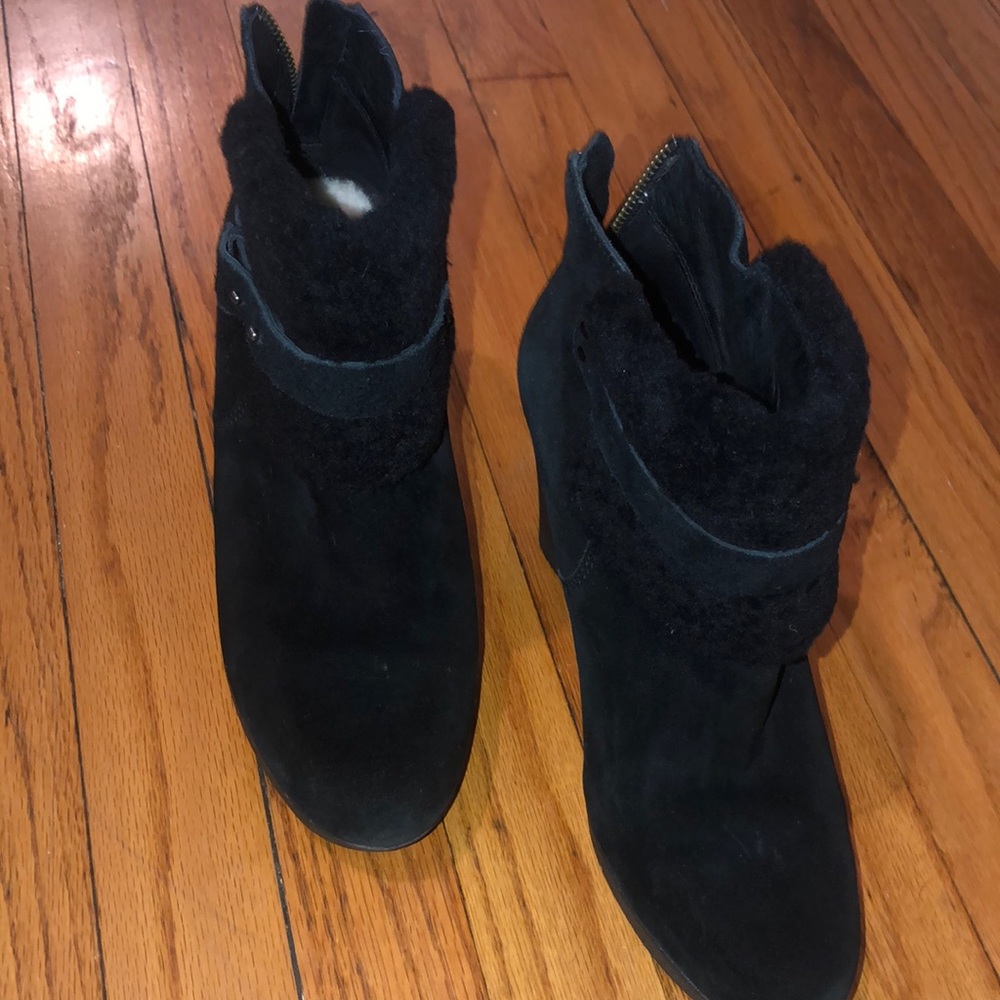 UGG Black Leather Suede Waterproof Wedge Fur Booties, only wear then 3 times!